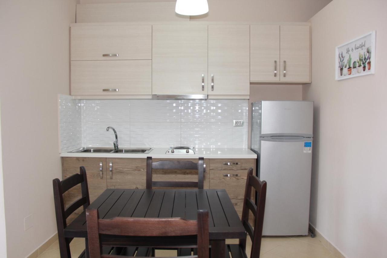 Vila Hadhri Borsh Extérieur photo